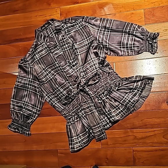 Silky blouse - Picture 5 of 8